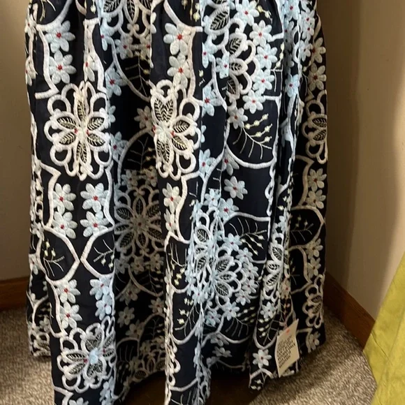 ASOS Embroidered Black & White Puff Sleeve Maxi Dress - Picture 4 of 5